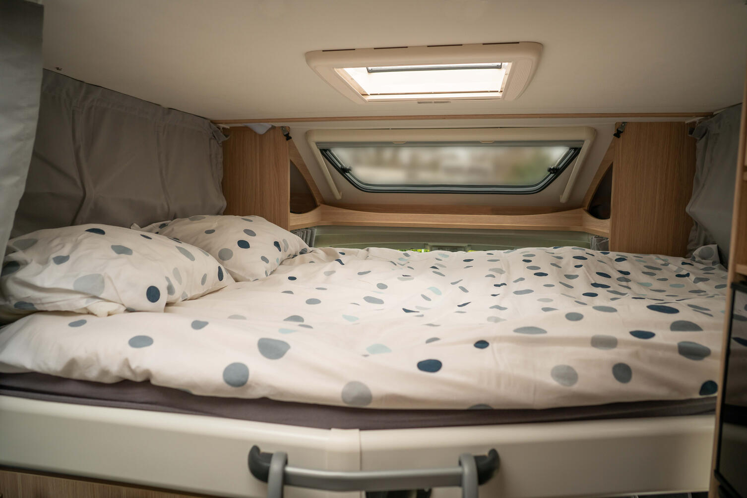 T68 Hefbed